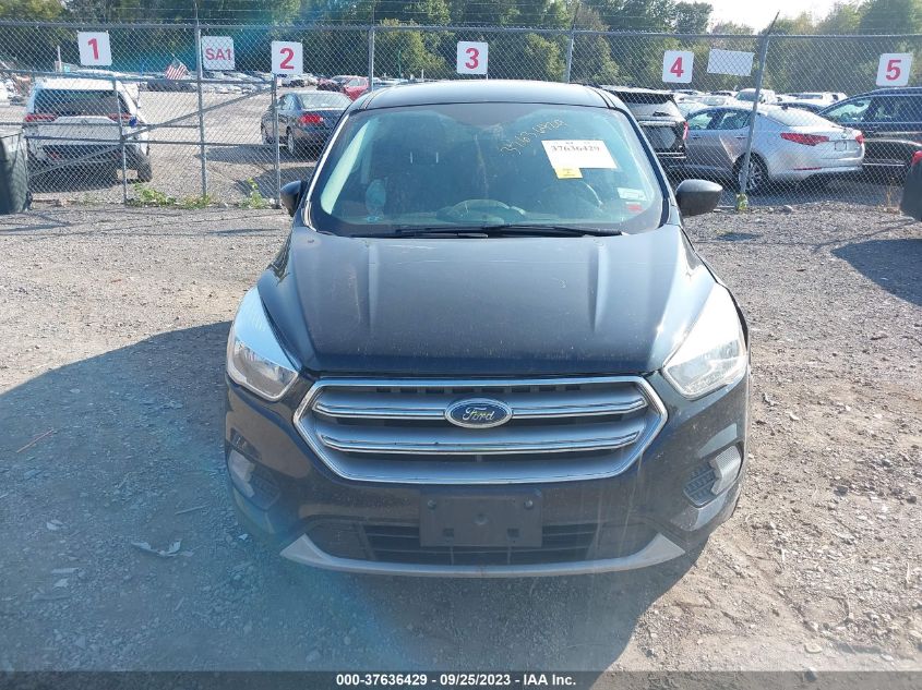 2017 FORD ESCAPE SE - 1FMCU9GD6HUC06213