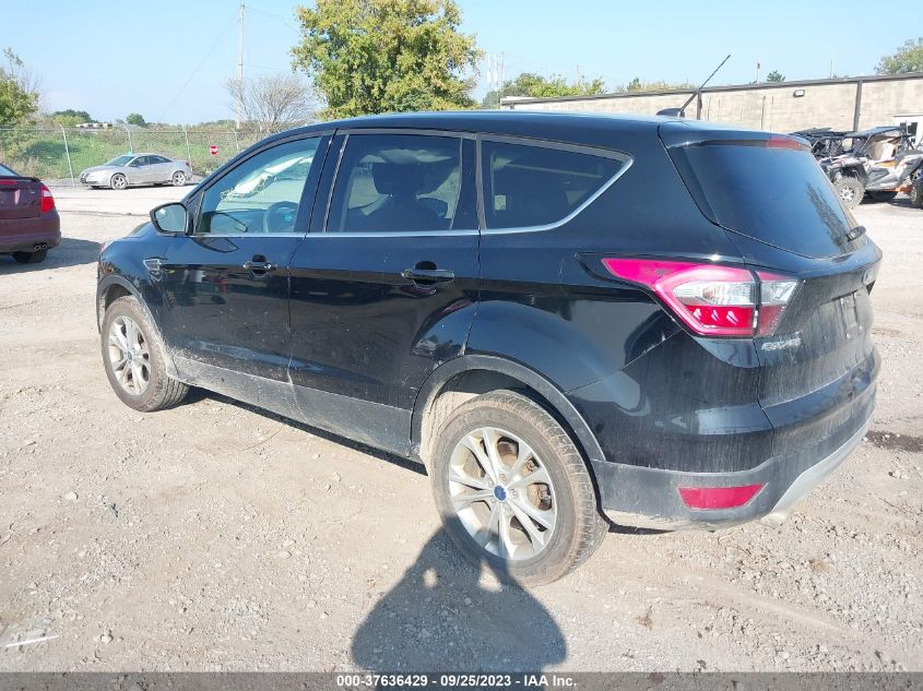 2017 FORD ESCAPE SE - 1FMCU9GD6HUC06213