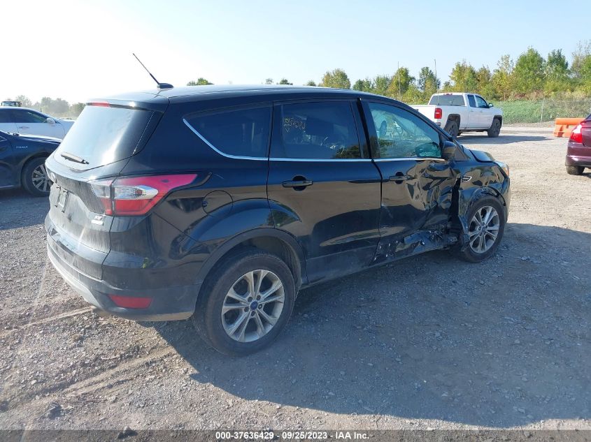 2017 FORD ESCAPE SE - 1FMCU9GD6HUC06213