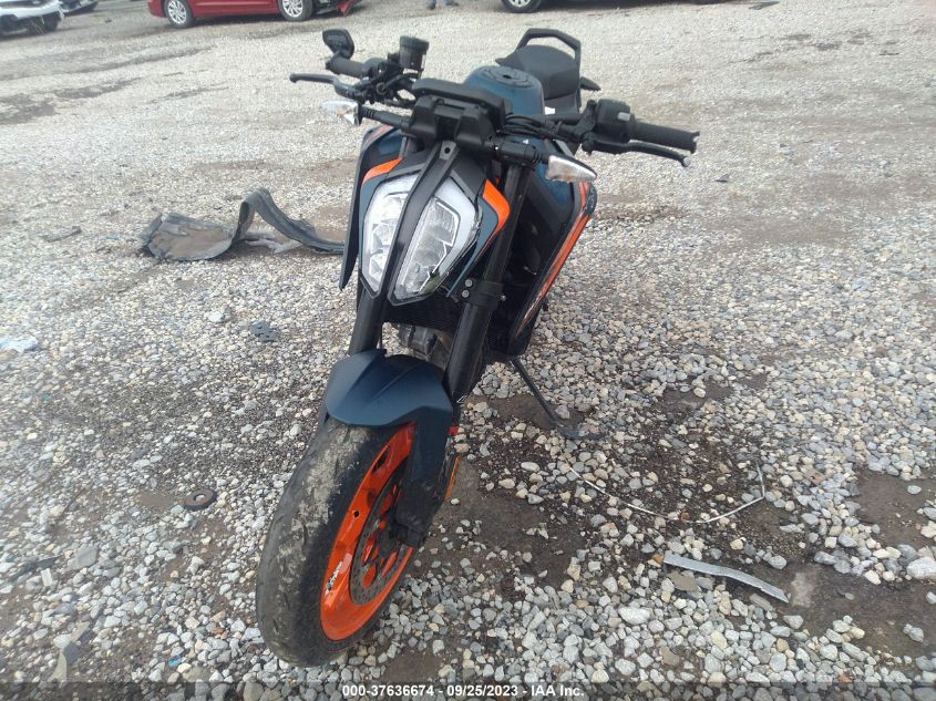 2022 KTM 890 DUKE R - VBKTU9406NM840119