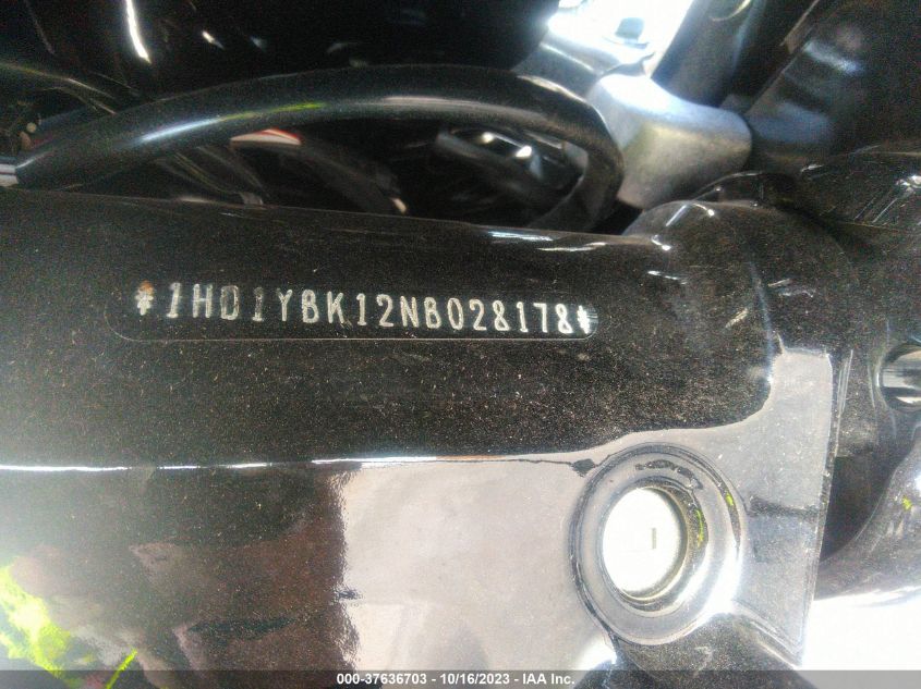 2022 HARLEY-DAVIDSON FLHCS 1HD1YBK12NB028178