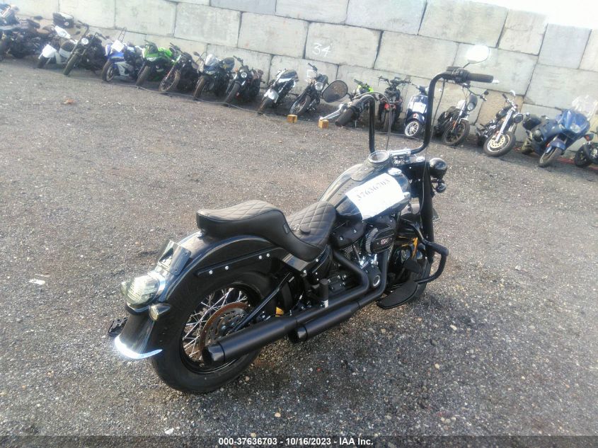 2022 HARLEY-DAVIDSON FLHCS 1HD1YBK12NB028178