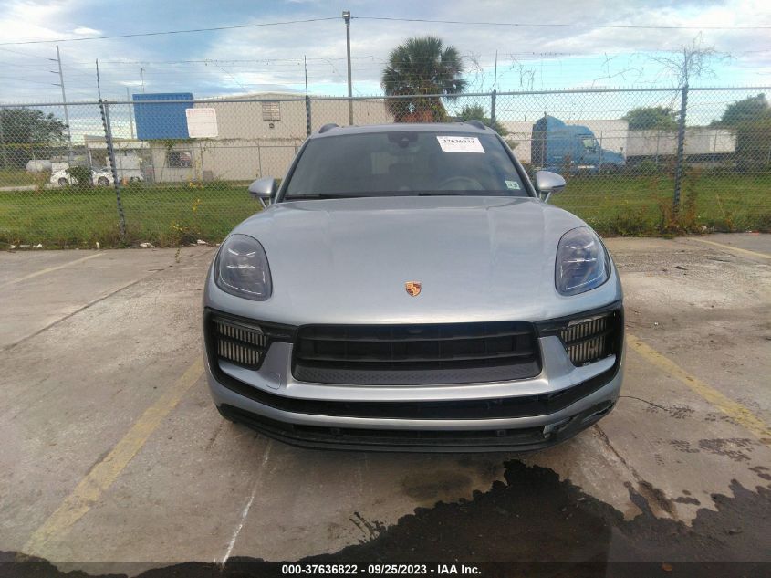 WP1AG2A58NLB24642 Porsche Macan S 12