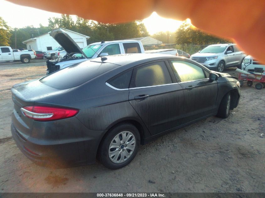 3FA6P0G74KR126721 Ford Fusion S 4