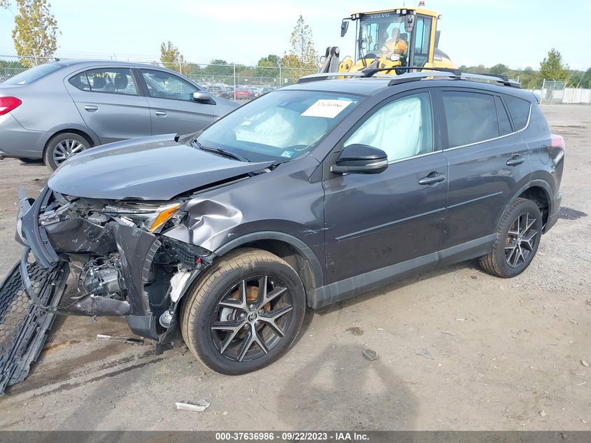 VIN 2T3JFREV7HW582388 2017 TOYOTA RAV4 SE