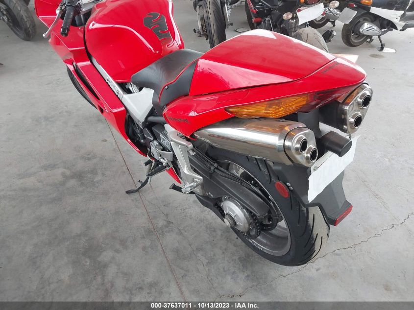 2005 HONDA VFR800 JH2RC46125M700552