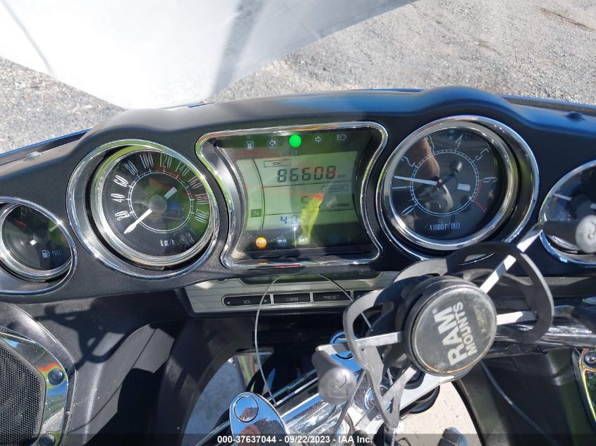 2015 KAWASAKI VN1700 B JKBVNRB1XFA010013