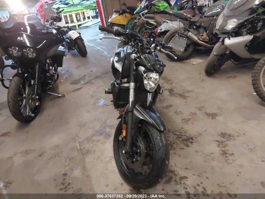 2017 YAMAHA FZ07 JYARM06E7HA012873