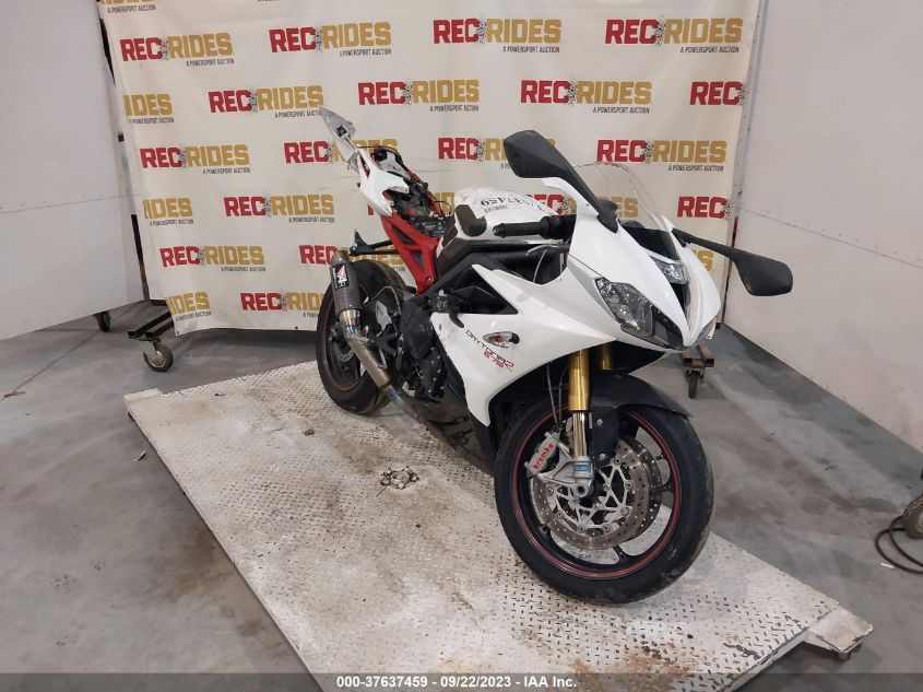 2017 TRIUMPH MOTORCYCLE DAYTONA 675R ABS - SMTA02YK3HJ785711