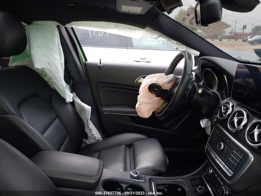 2018 MERCEDES-BENZ GLA 250 WDCTG4GB2JJ454666
