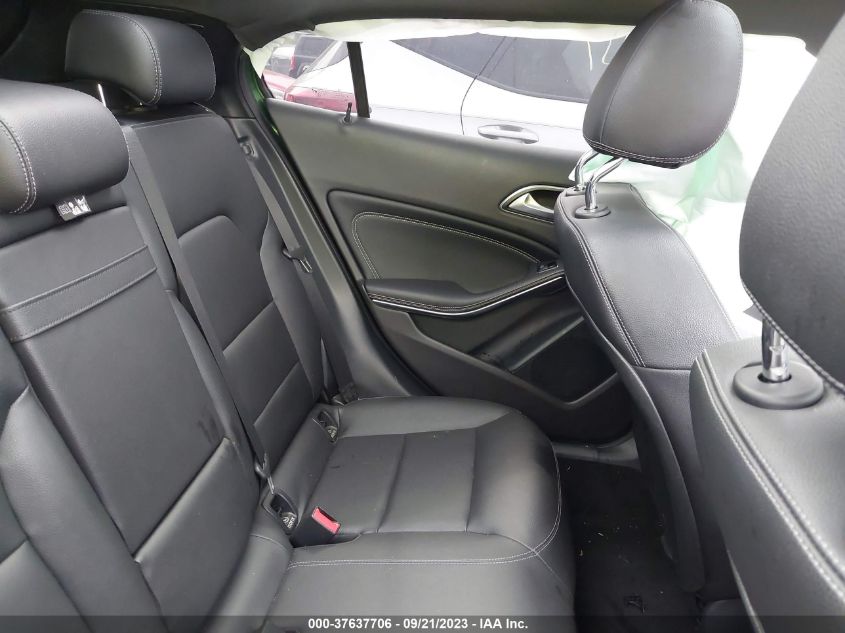 2018 MERCEDES-BENZ GLA 250 WDCTG4GB2JJ454666