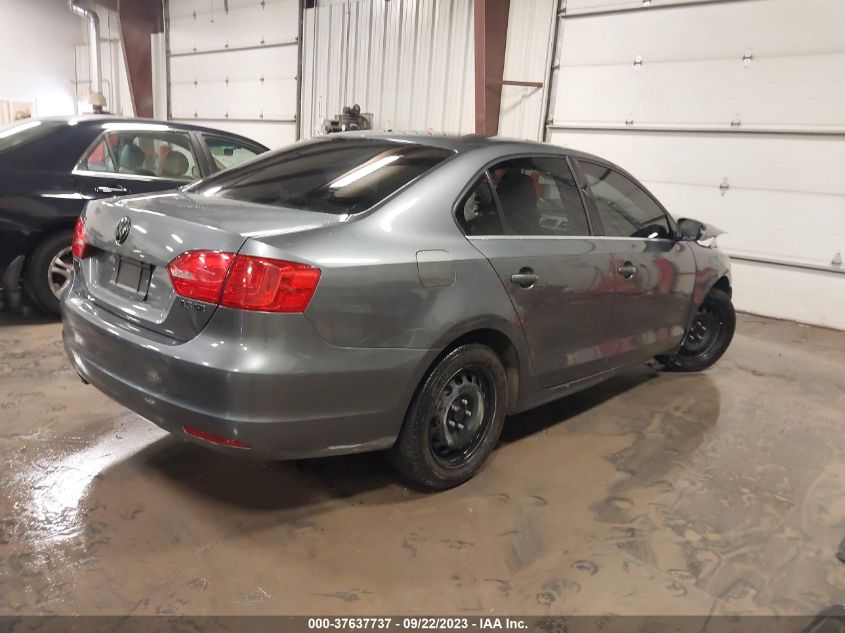 2013 VOLKSWAGEN JETTA SEDAN SE - 3VWDX7AJ8DM371467