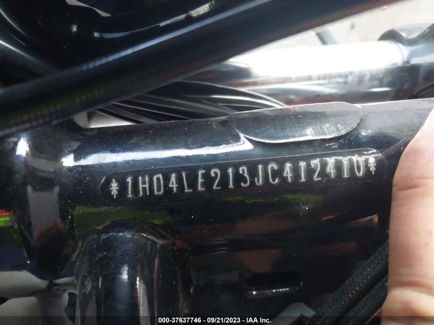 2018 HARLEY-DAVIDSON XL883 IRON 883 - 1HD4LE213JC412410