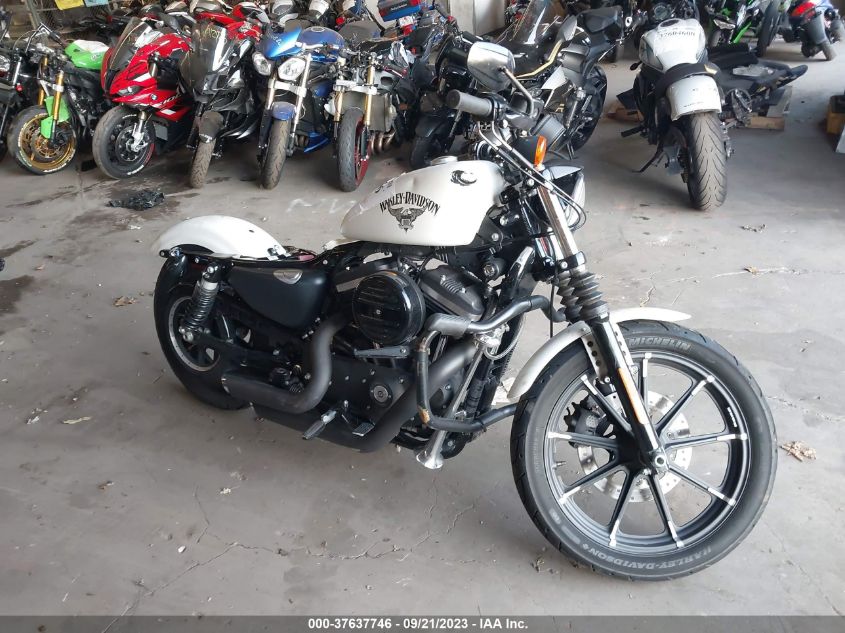 2018 HARLEY-DAVIDSON XL883 IRON 883 - 1HD4LE213JC412410