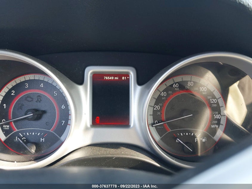 VIN 3C4PDCAB3KT815657 2019 DODGE JOURNEY SE
