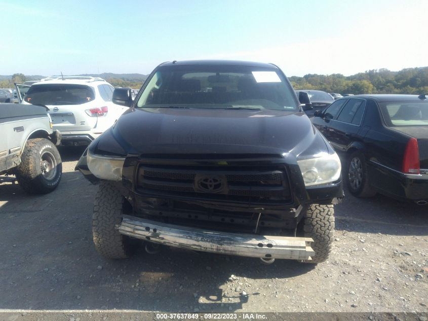 2013 TOYOTA TUNDRA 4WD TRUCK - 5TFDW5F11DX291036