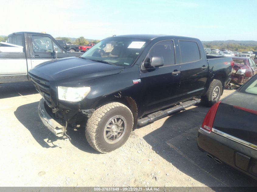 2013 TOYOTA TUNDRA 4WD TRUCK - 5TFDW5F11DX291036