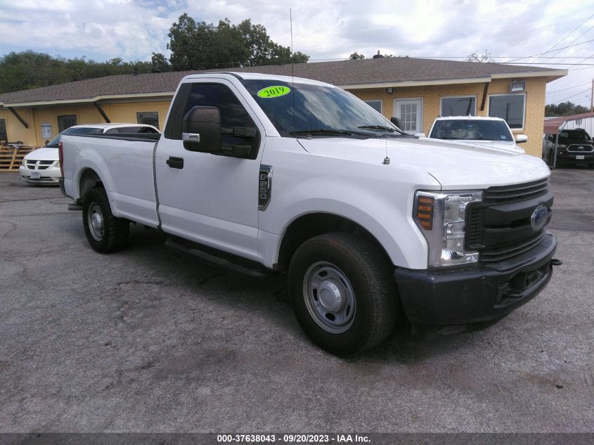 1FTBF2A60KED13187 Ford Super Duty F-250 SRW XL/XLT