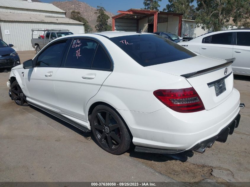 2014 MERCEDES-BENZ C-CLASS C 250 - WDDGF4HB9EG254045
