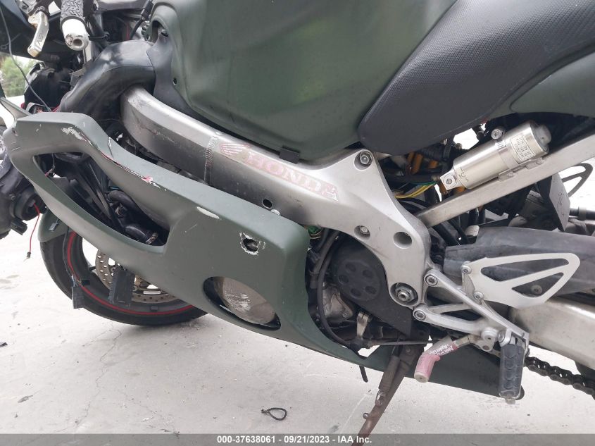 2004 HONDA CBR600 F4 - JH2PC35124M500031