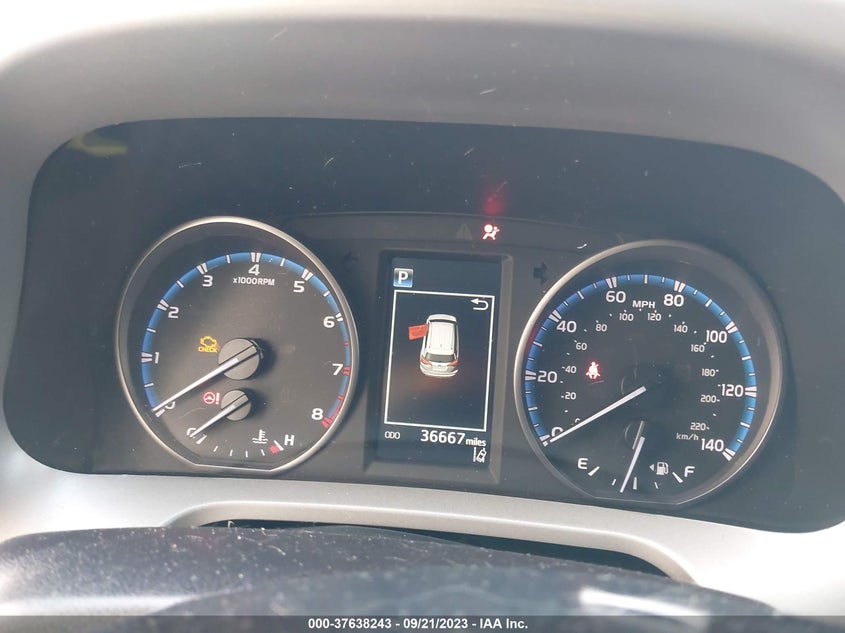 VIN 2T3ZFREV9JW488523 2018 TOYOTA RAV4 LE