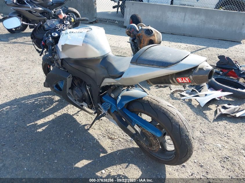 2008 HONDA CBR600 RR - JH2PC40188M100493
