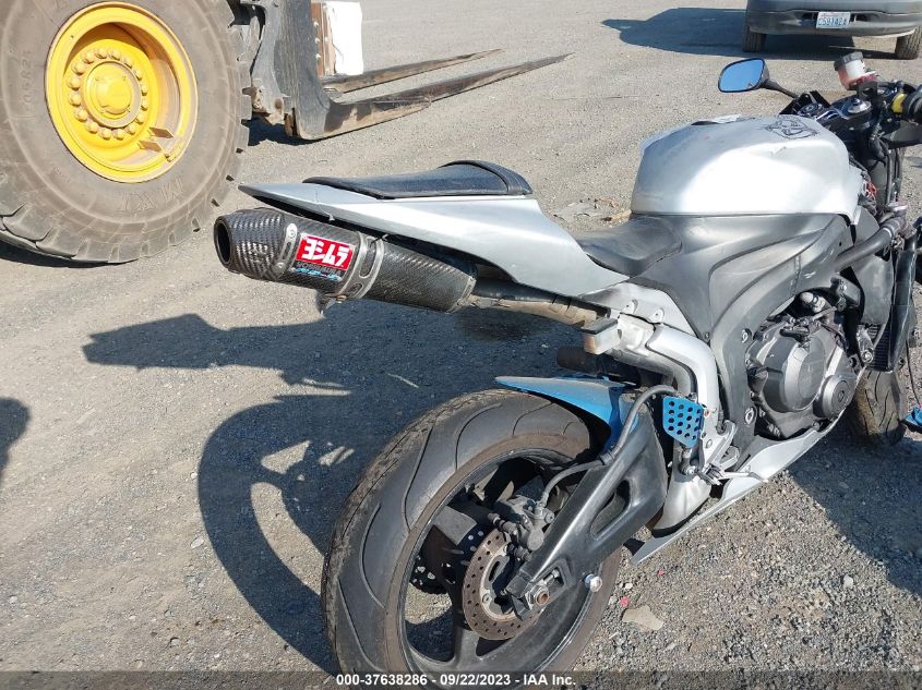2008 HONDA CBR600 RR - JH2PC40188M100493