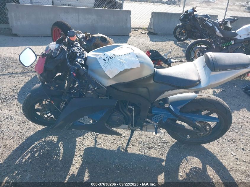 2008 HONDA CBR600 RR - JH2PC40188M100493
