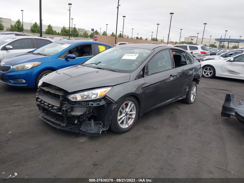 VIN 1FADP3F24JL287520 2018 FORD FOCUS SE
