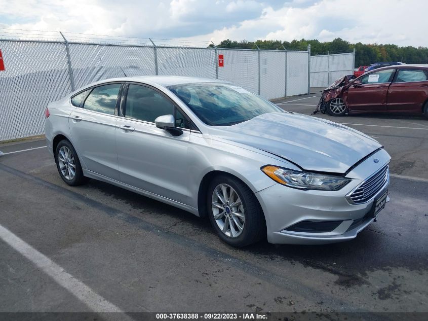 2017 FORD FUSION SE - 3FA6P0H70HR396522