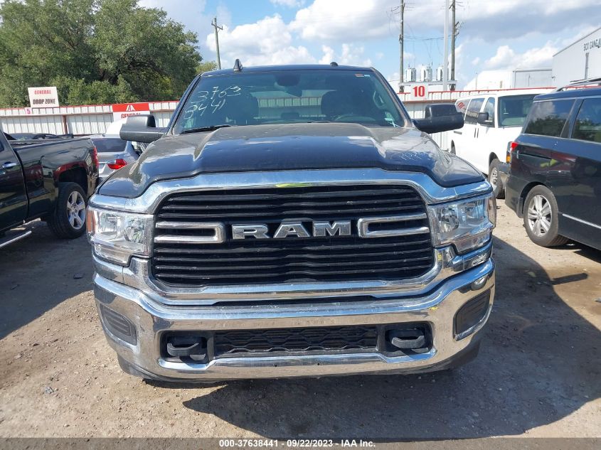 3C6UR5DL0MG555158 RAM 2500 BIG HORN 12