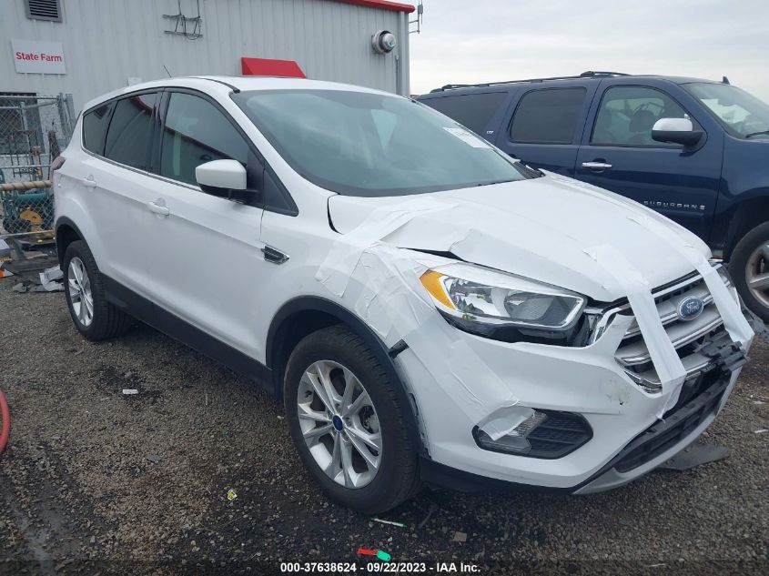 2017 FORD ESCAPE SE - 1FMCU9G94HUA24649