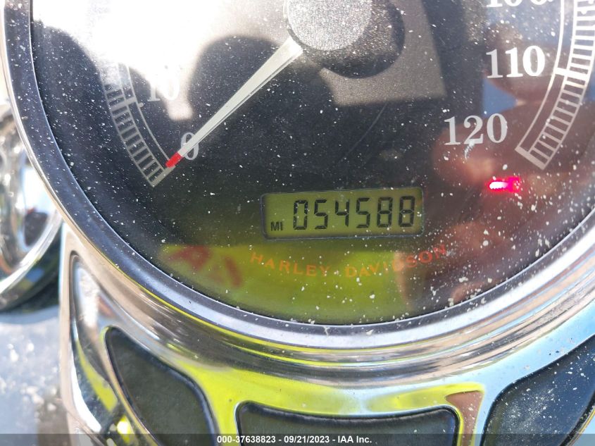 2010 HARLEY-DAVIDSON FLSTC - 1HD1BW518AB024408