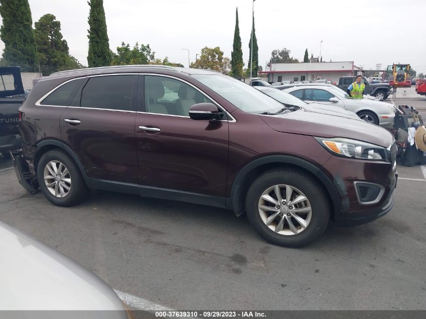 2016 KIA SORENTO LX - 5XYPG4A51GG034822