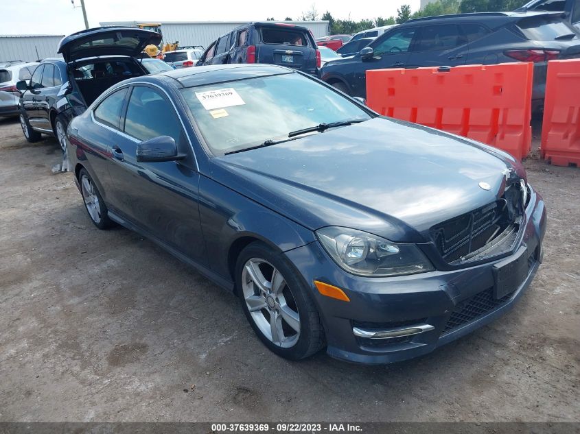 2013 MERCEDES-BENZ C-CLASS C 250 - WDDGJ4HB1DF992568