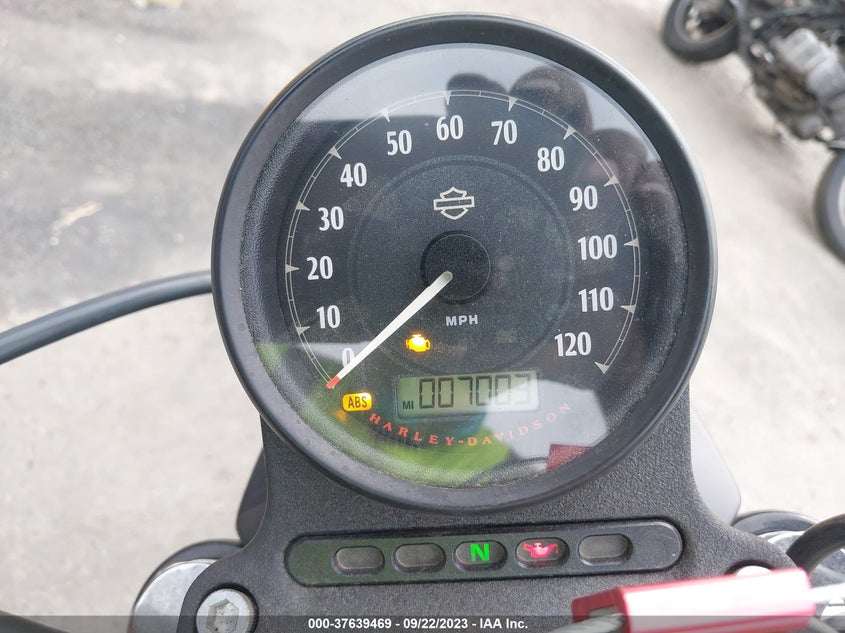 VIN 1HD4LE231KC415406 2019 HARLEY-DAVIDSON XL883 N