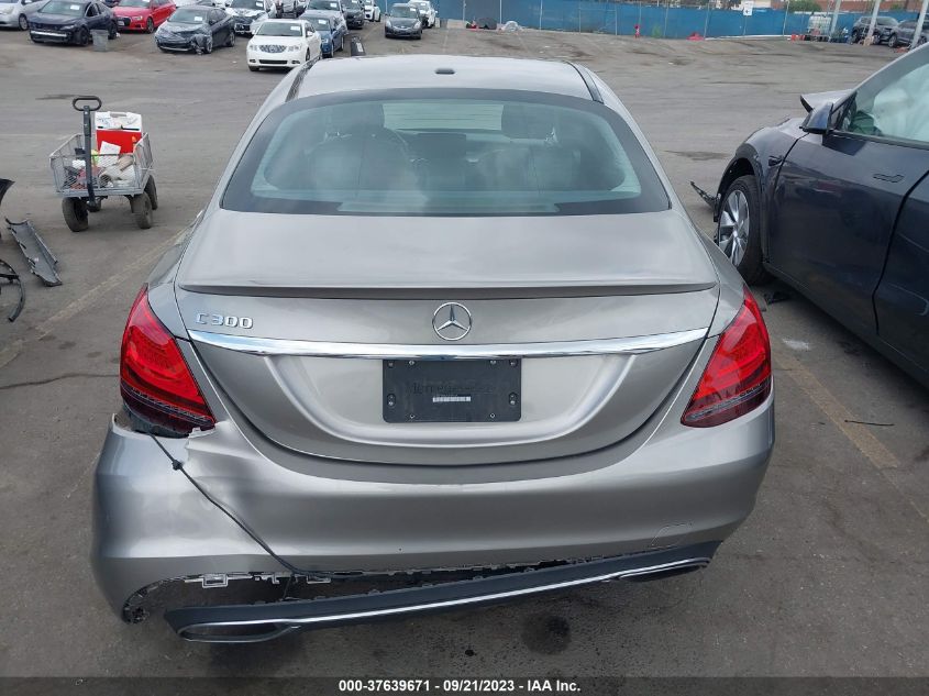 2019 MERCEDES-BENZ C 300 - 55SWF8DB6KU299645
