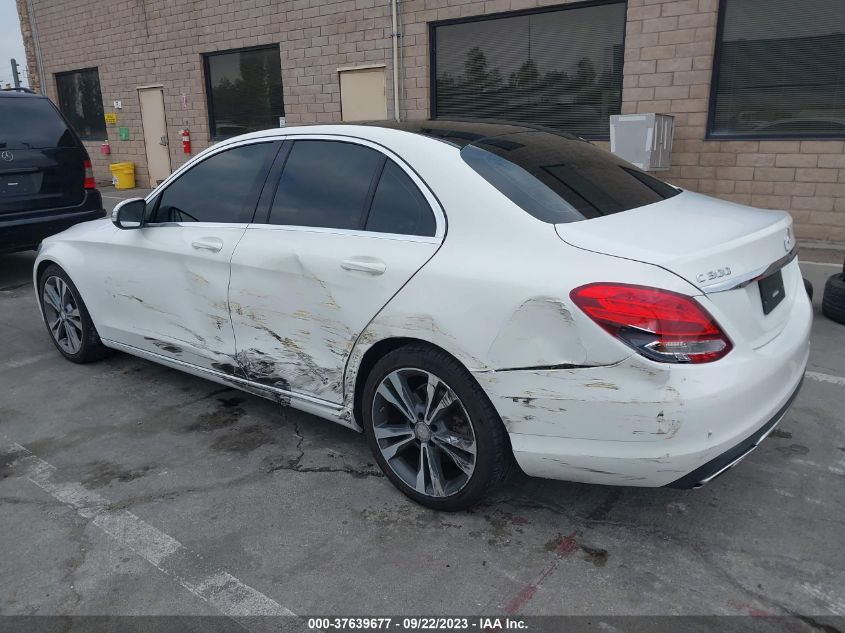 55SWF4JB8FU090698 2015 MERCEDES-BENZ C-CLASS, photo no. 3