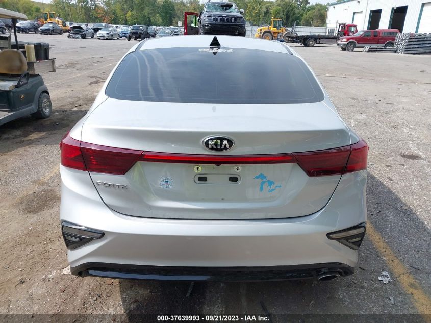 3KPF24AD5ME350279 Kia Forte LXS 15