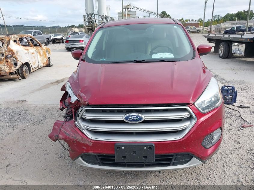 2017 FORD ESCAPE SE - 1FMCU9G90HUB26241