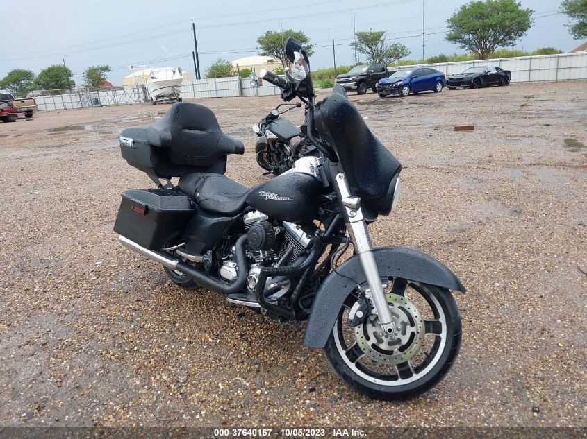 2013 HARLEY-DAVIDSON FLHX STREET GLIDE - 1HD1KBM13DB668753