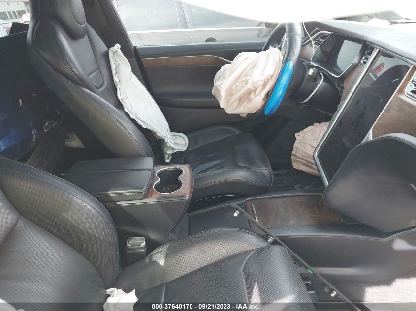 2016 TESLA MODEL X 70D/90D/75D/60D/P100D - 5YJXCBE23GF018161
