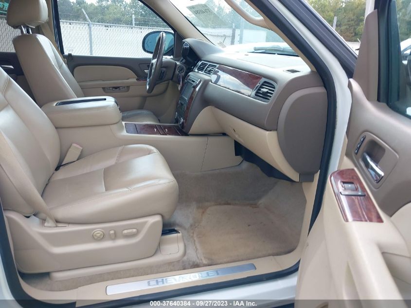 2014 CHEVROLET SUBURBAN 1500 LTZ 1GNSCKE06ER147583