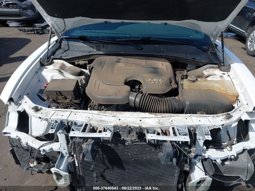 VIN 2C3CDXJGXJH207552 2018 DODGE CHARGER GT