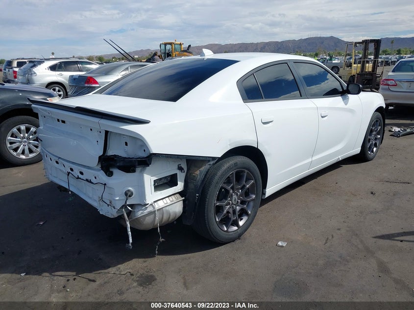 VIN 2C3CDXJGXJH207552 2018 DODGE CHARGER GT