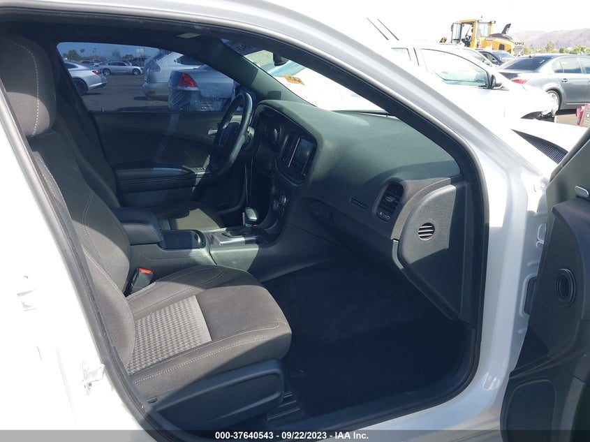 VIN 2C3CDXJGXJH207552 2018 DODGE CHARGER GT