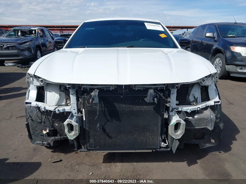 VIN 2C3CDXJGXJH207552 2018 DODGE CHARGER GT
