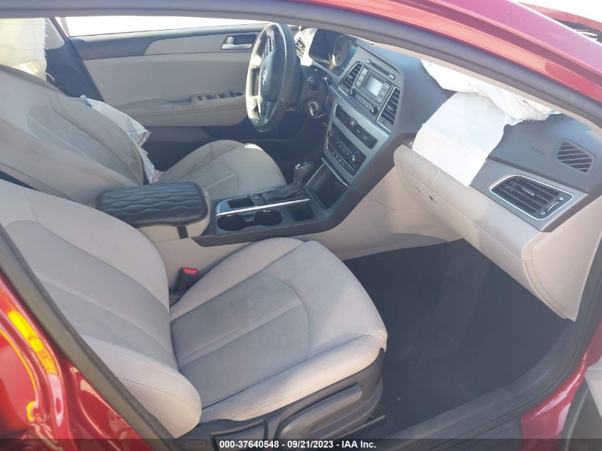 2015 HYUNDAI SONATA SE - 5NPE24AF7FH170233