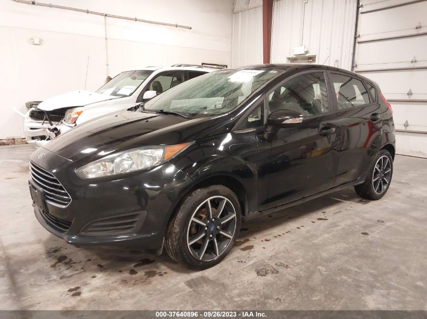 3FADP4EJ9KM165203 Ford Fiesta SE 2