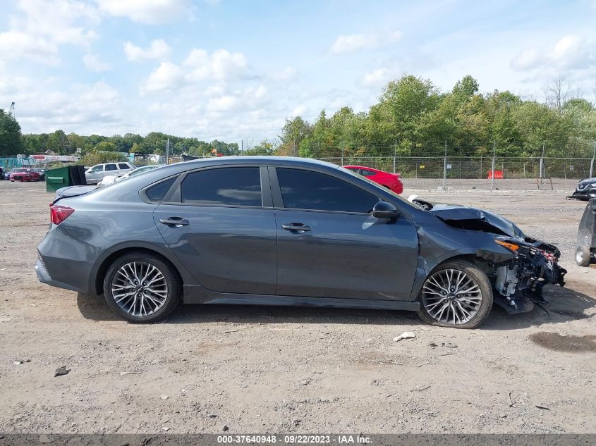 3KPF54AD8PE560502 Kia Forte GT-LINE 13